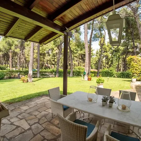 Sani Lili 4 Sani (Chalkidiki)